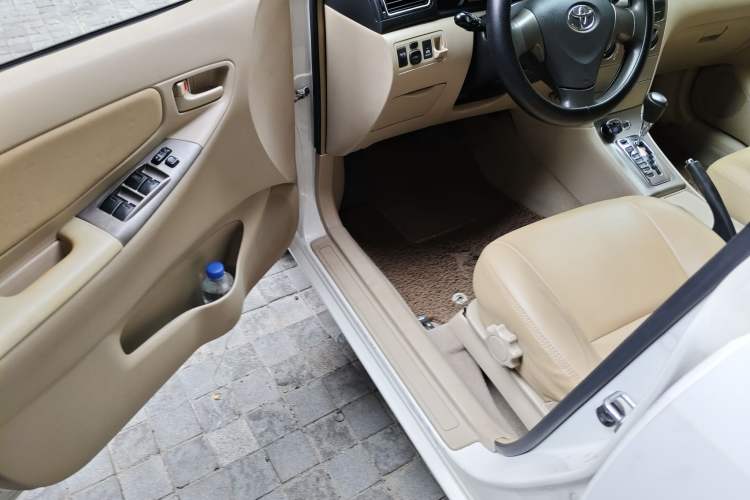 Used Toyota Corolla EX 2013 1.6L Automatic Luxury Edition