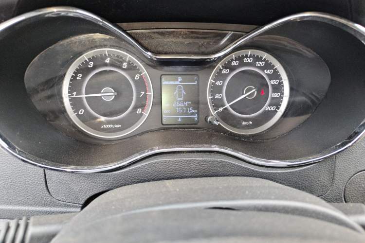 Used Baojun 560 2015 1.8L manual Comfort trim level