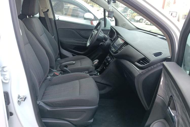 Used Buick Encore 2016 18T Automatic Two-Wheel Drive Urban Leading Edition
