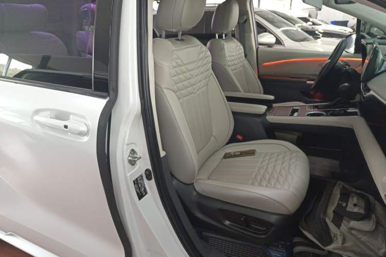 Used Toyota Sienna 2021 2.5L Hybrid Comfort Edition
