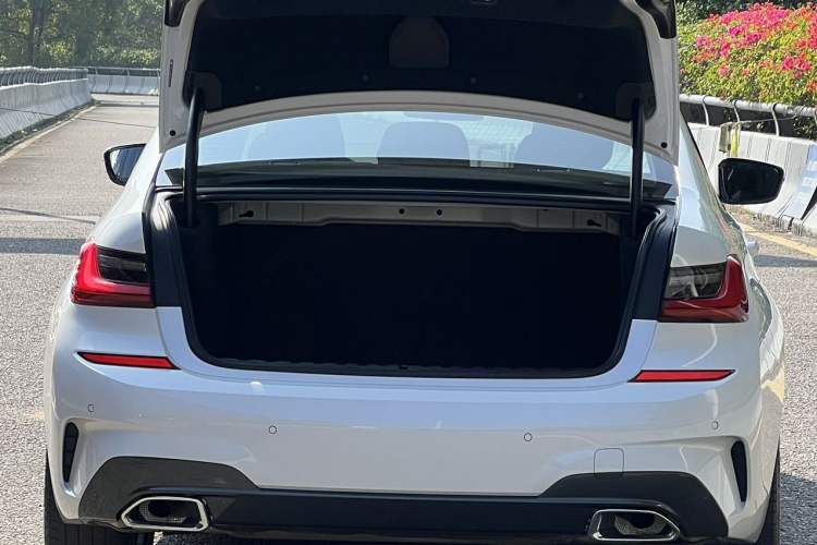 Used BMW 3 Series 2022 325Li M Sport Package