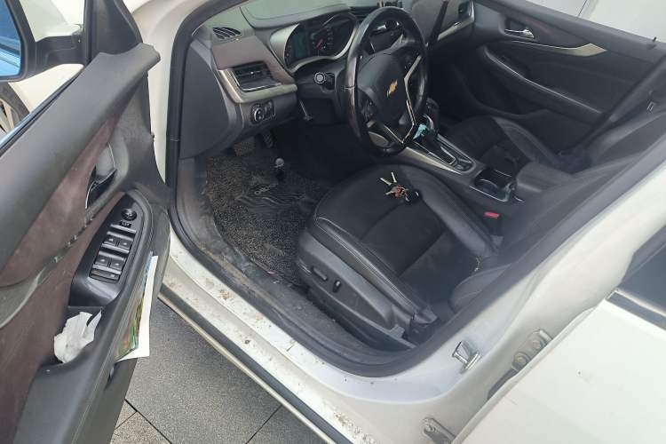 Used Chevrolet Malibu 2016 2.0L Automatic Luxury Edition
