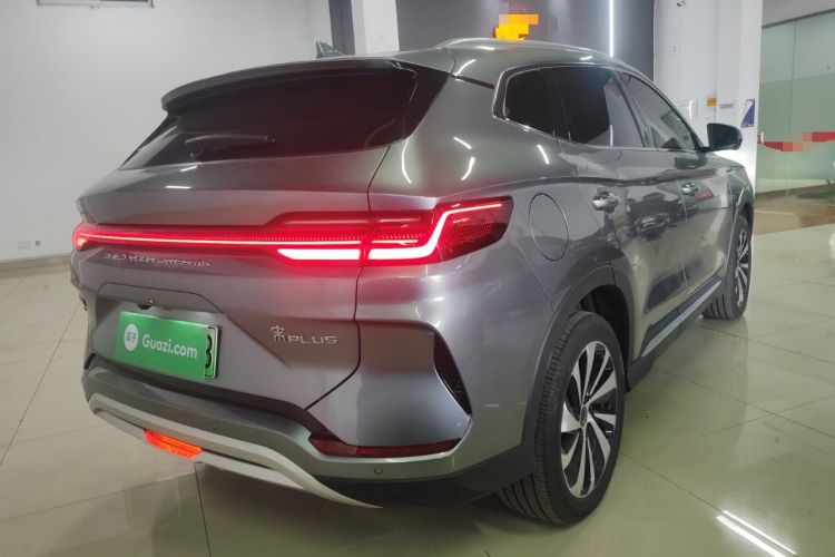 Used BYD Song PLUS New Energy 2023 Champion Edition EV 520KM Flagship Model
