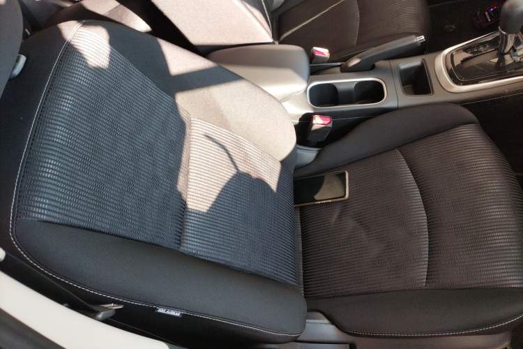 Used Nissan Tiida 2021 1.6L CVT Cool Edition
