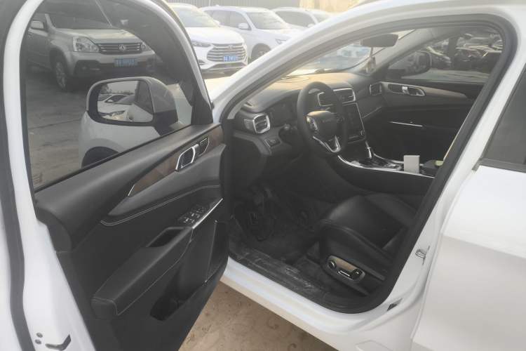 Used Lynk & Co 01 2019 2.0T Two-Wheel-Drive Pro Version China VI Standard
