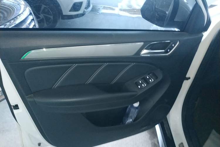 Used Roewe RX5 2020 20T Automatic 4G Connect Excellence Edition
