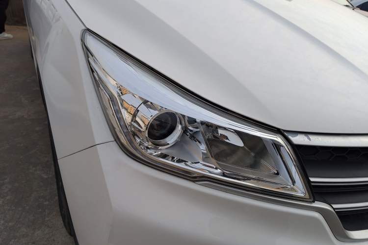 Used Baojun 730 2019 1.5L Manual Fashion Model 7-seater China VI
