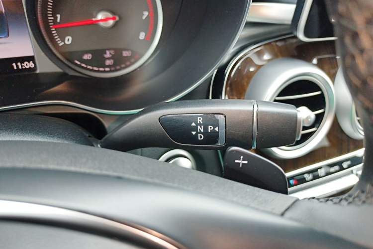 Used Mercedes-Benz GLC 2019 Facelift GLC 260 L 4MATIC Luxury Model
