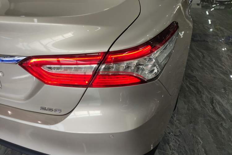 Used Toyota Camry 2019 2.5G Luxury Edition China VI Standard
