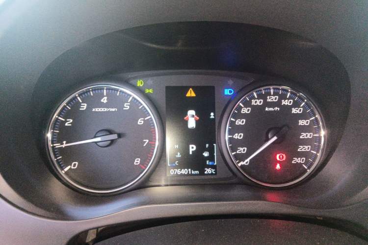 Used Mitsubishi Outlander 2019 2.0L Two-Wheel Drive Comfort Edition 5 Seats China VI Standard
