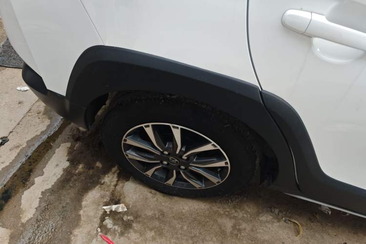 Used Toyota YARiS L 2022 X-Trail 1.5L CVT Luxury PLUS Edition
