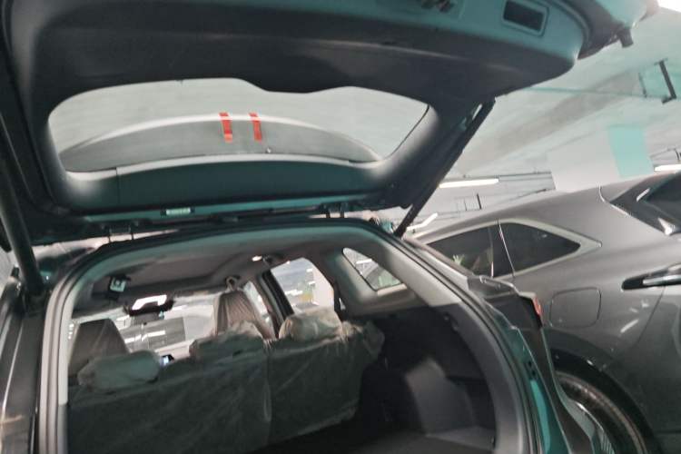 Used Changan CS75 PLUS 2024 3rd Generation Champion Edition 1.5T Intelligent Drive Dynamic Model
