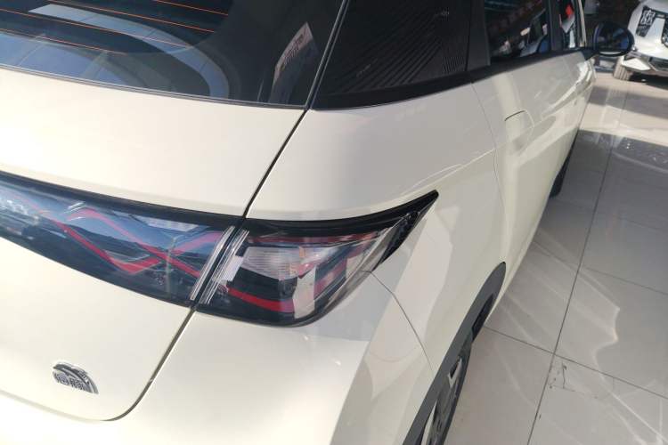 Used BYD Dolphin 2021 405 km Fashion Edition
