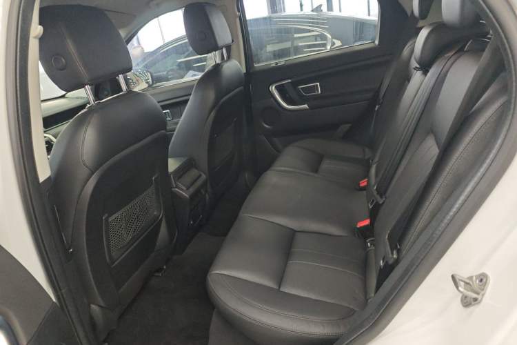 Used Land Rover Discovery Sport 2019 240 PS SE Version China VI Standard