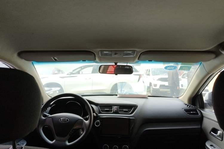 Used Kia K2 2015 Sedan 1.4L MT GLS
