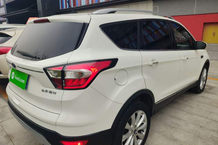 Used Ford Kuga 2017 EcoBoost 180 Two-Wheel-Drive Luxury Wing Edition