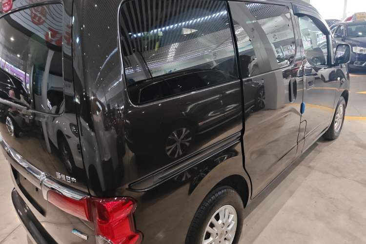 Used Nissan NV200 2014 1.6L CVT Luxury Model China IV Standard
