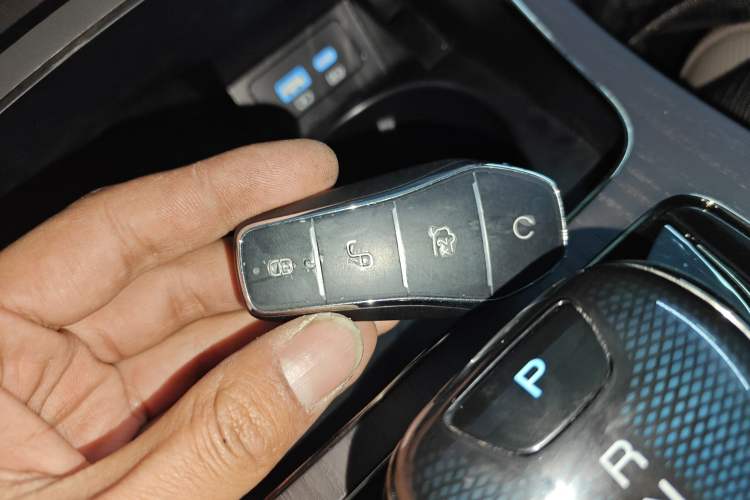 Used BYD Han 2025 EV with 701 km of Laser Radar-Enabled Intelligent Driving
