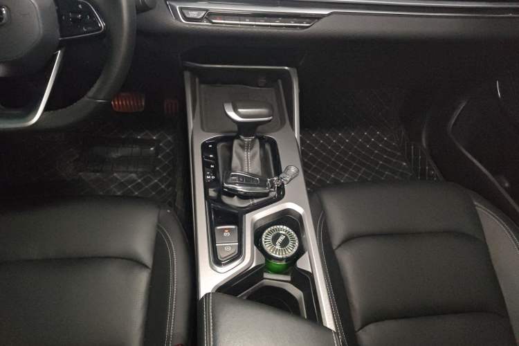 Used Geely Auto Emgrand 2022 4th Generation 1.5L CVT Luxury Model
