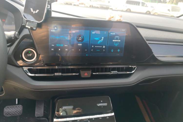 Used Wuling Victory 2020 1.5T CVT Luxury Model