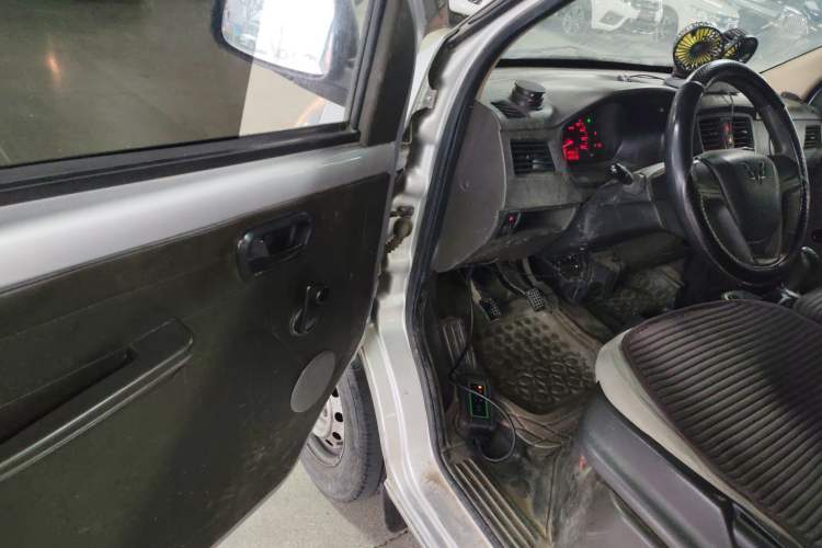 Used Wuling Rongguang S 2021 1.2L Base Model Window-Sealed 2-Seat LSI Car
