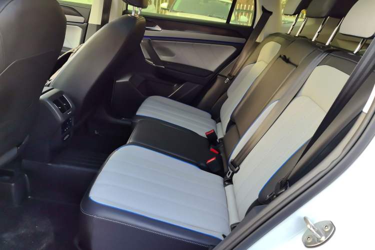 Used Volkswagen Tayron GTE Plug-in Hybrid 2023 280TSI Luxury Plus Advanced Edition
