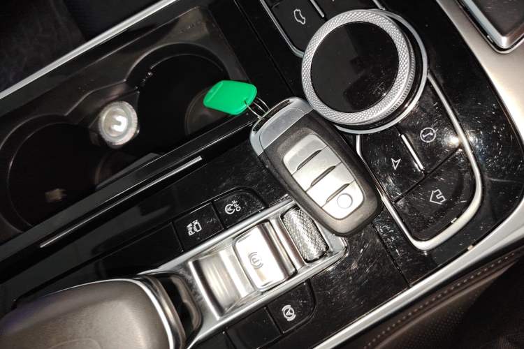 Used Hongqi H9 2020 2.0T Smart Connect Flagship Edition
