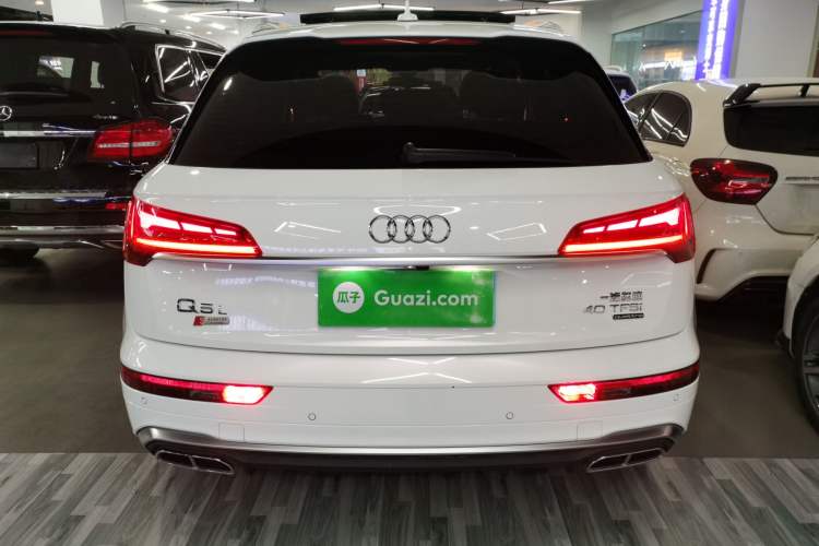 Used Audi Q5L 2022 40T Fashionable and Dynamic Model
