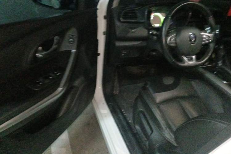 Used Renault Kadjar 2016 2.0L Two-Wheel-Drive Luxury Edition
