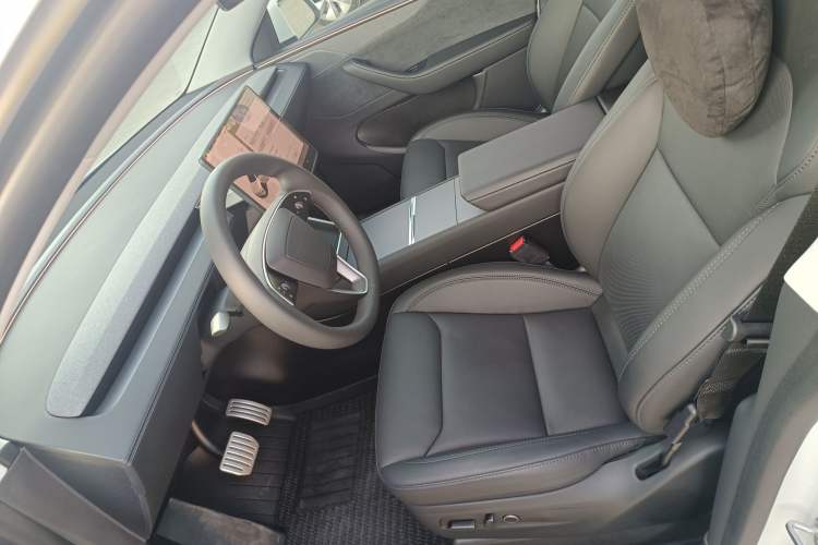 Used Tesla Model Y 2025 Updated Version Long-Range All-Wheel Drive