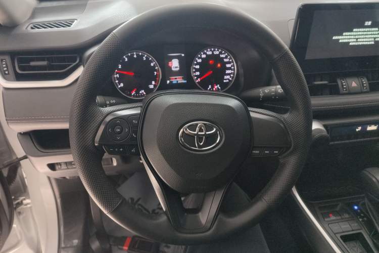 Used Toyota Wildlander 2023 2.0L CVT Two-Wheel Drive Leading Edition