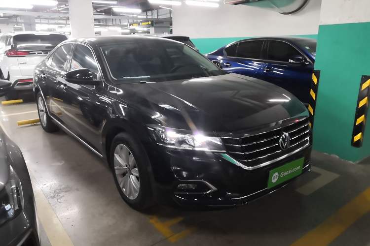 Used Volkswagen Passat 2020 Facelift 330TSI Elite Edition China VI Standard