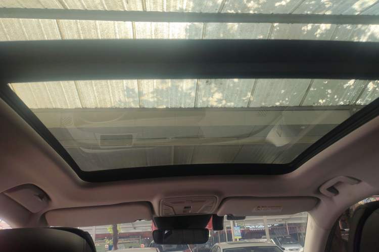 Used Hongqi HS5 2022 Revised Version 2.0T Smart Connect Flagship Edition
