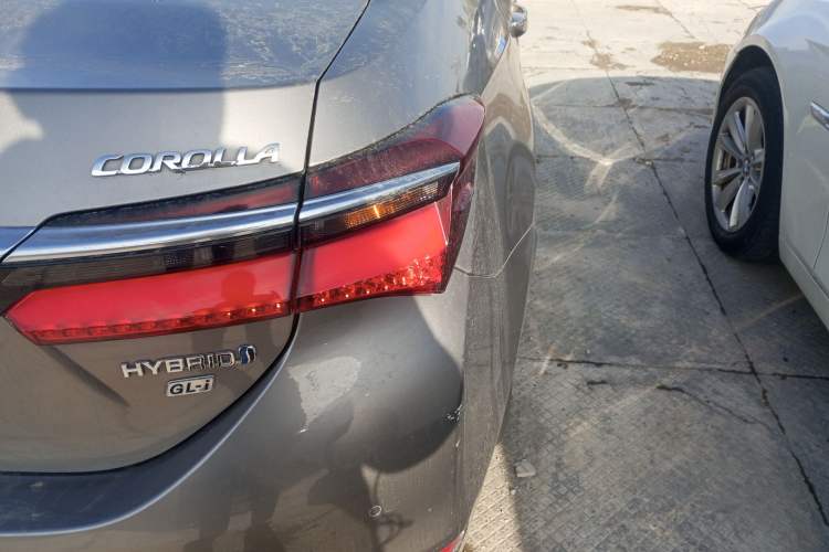 Used Toyota Corolla 2017 Revised Dual-Engine 1.8L E-CVT Elite Edition