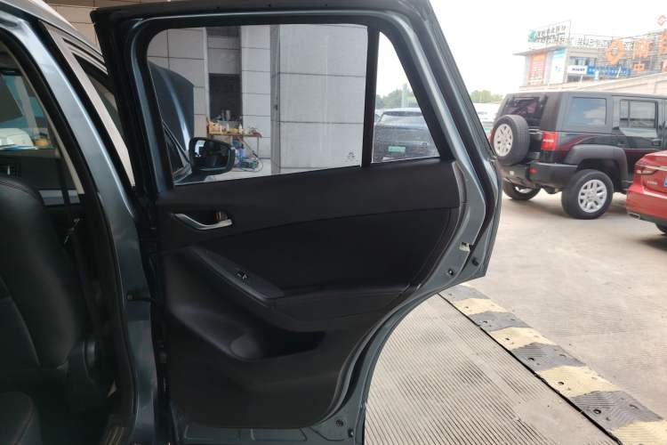 Used Mazda CX-5 2015 2.0L Automatic Two-Wheel Drive Urban Version