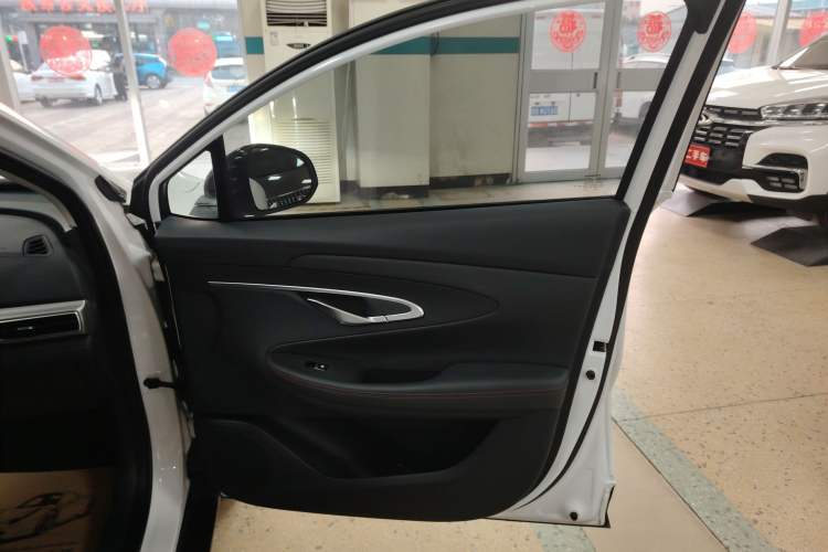 Used Changan UNI-T 2020 1.5T Prestige Version
