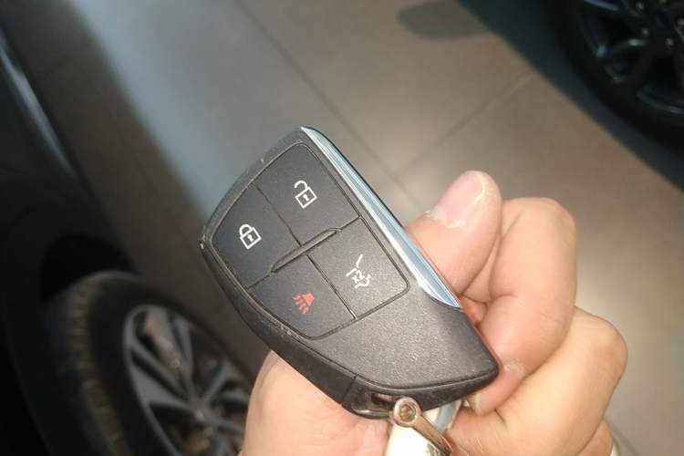 Used Buick Envision 2022 Facelift Encore S 552T Two-Wheel-Drive Luxury Model