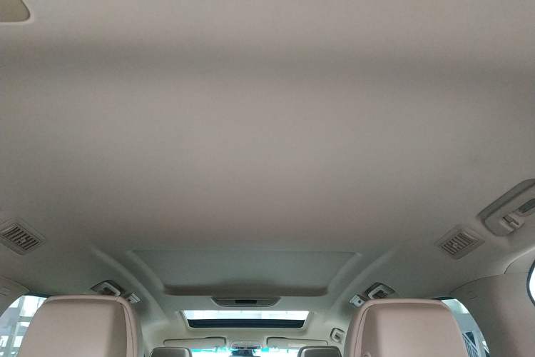 Used Buick GL8 2022 ES Landtrek 653T Luxury Edition