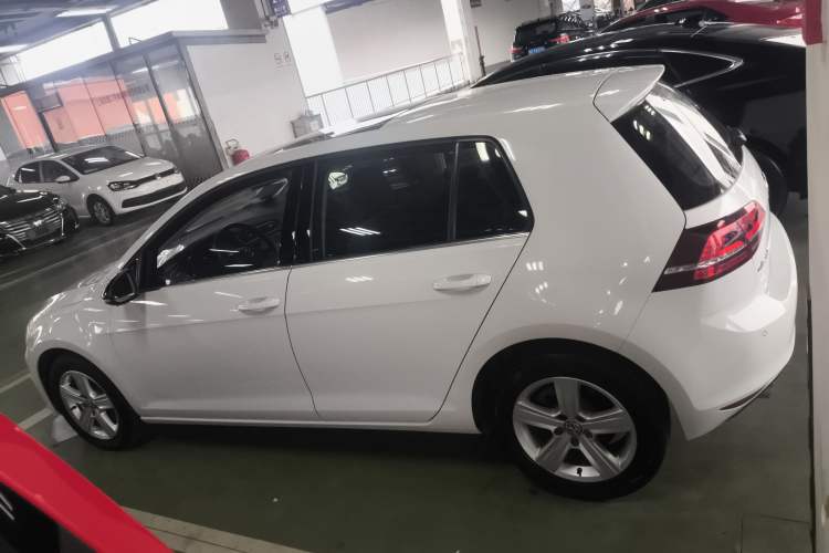 Used Volkswagen Golf 2017 230TSI Automatic Comfort Edition – Celebrating Milestone of One Million Units