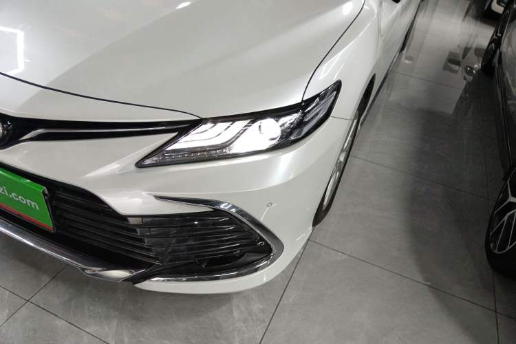 Used Toyota Camry 2023 2.0G Luxury Edition
