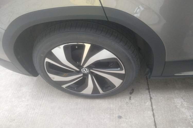 Used Volkswagen ID.6 CROZZ 2021 Long-Range PURE+ Edition
