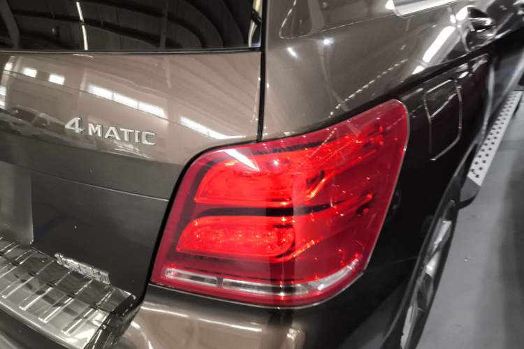 Used Mercedes-Benz GLK-Class 2013 GLK 300 4MATIC Dynamic Sunroof Model