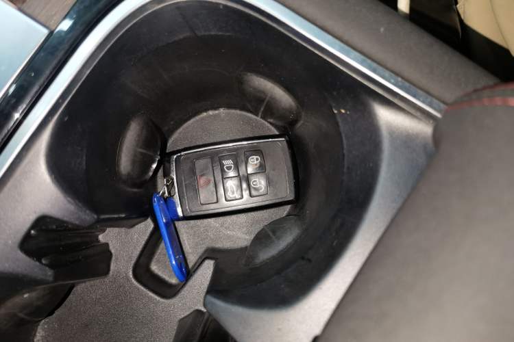 Used Land Rover Discovery Sport 2020 249 PS R-Dynamic Performance Edition
