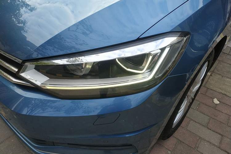 Used Volkswagen Touran 2018 Volkswagen Touran L 280TSI DSG Comfort Edition 7-seater