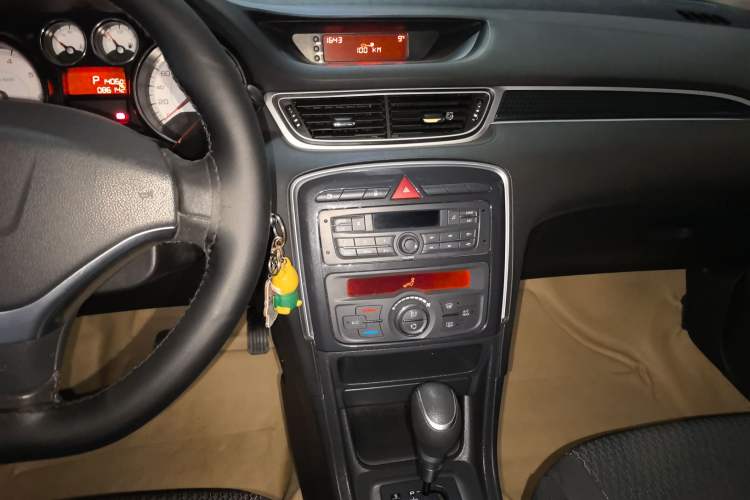 Used Peugeot 308 2014 Enjoyment Edition Classic 1.6L Automatic Fashion Model
