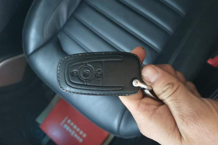 Used Ford Edge 2020 EcoBoost 245 Two-Wheel Drive Titanium 7-Seater
