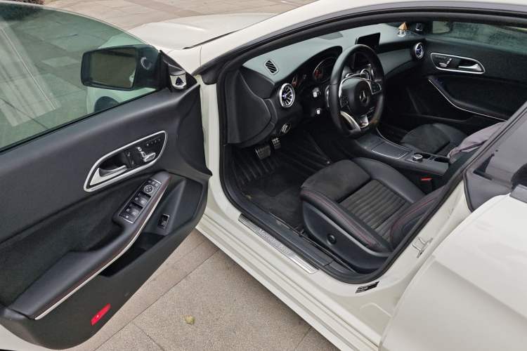 Used Mercedes-Benz CLA 2016 Year Restyled CLA 220 4MATIC
