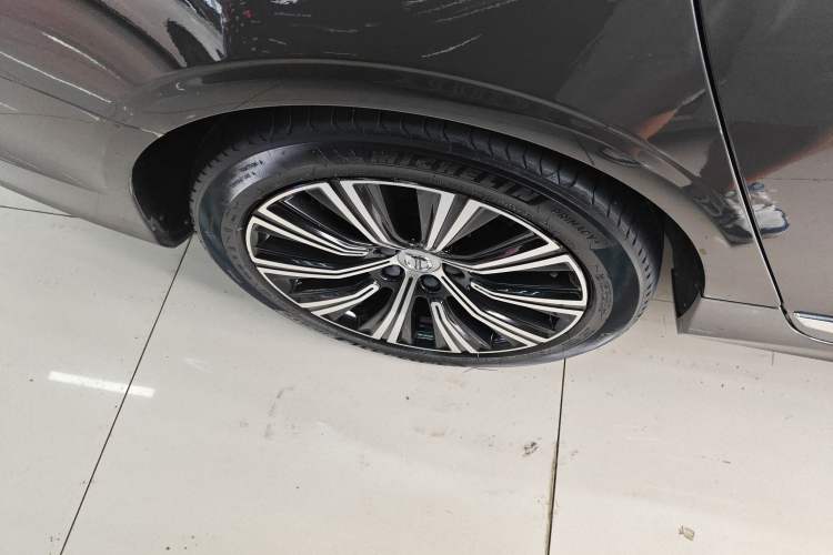 Used Volvo S90 New Energy 2022 Restyled T8 E-Drive Hybrid Zhiyi Luxury Edition
