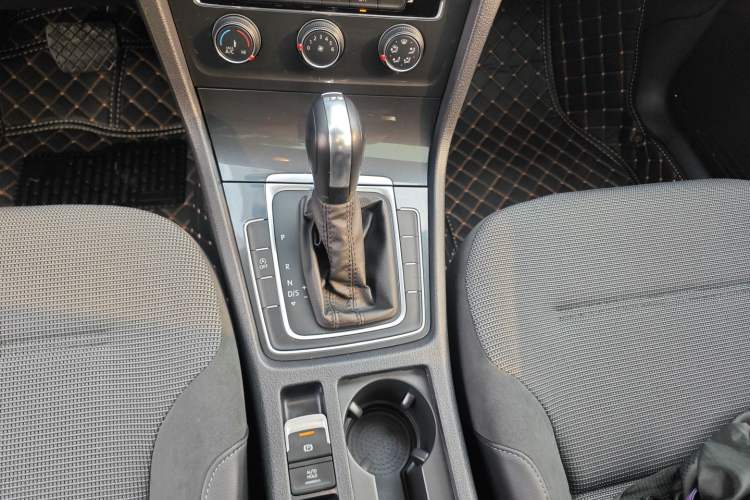 Used Volkswagen Golf 2018 230TSI Automatic Comfort Model