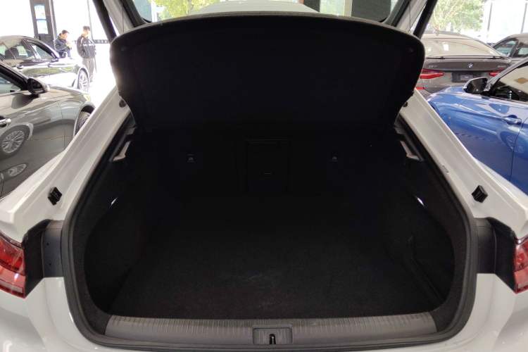 Used Volkswagen FAW-Volkswagen CC 2020 330TSI Glamour Edition China VI Standard
